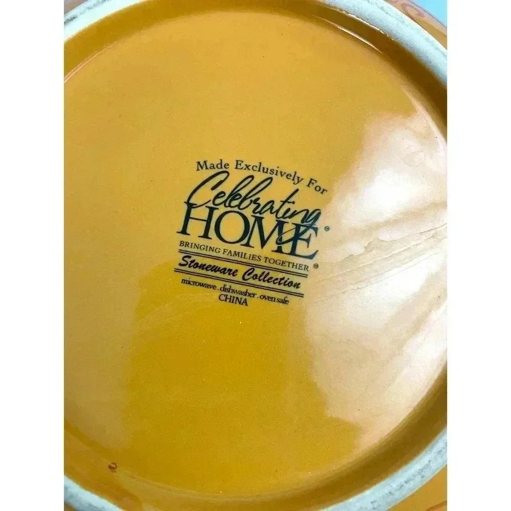 Stoneware Tuscan 3 Quart Bean Pot Casserole with Lid Microwave Oven Safe‎